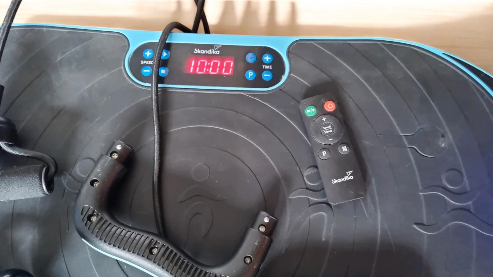 Skandika Vibrationsplatte V2 Display